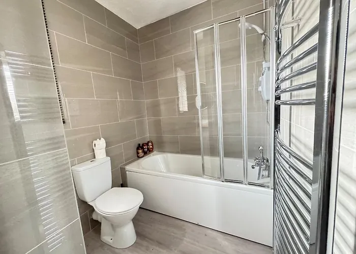 Spacious 2br By Portobello *