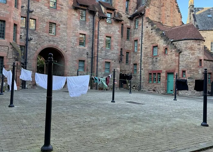 Dean Village, Апартаменты *
