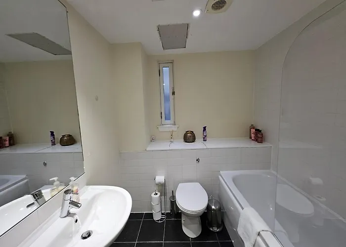 2 Bedroom, 4 Beds -grassmarket אדינבורו