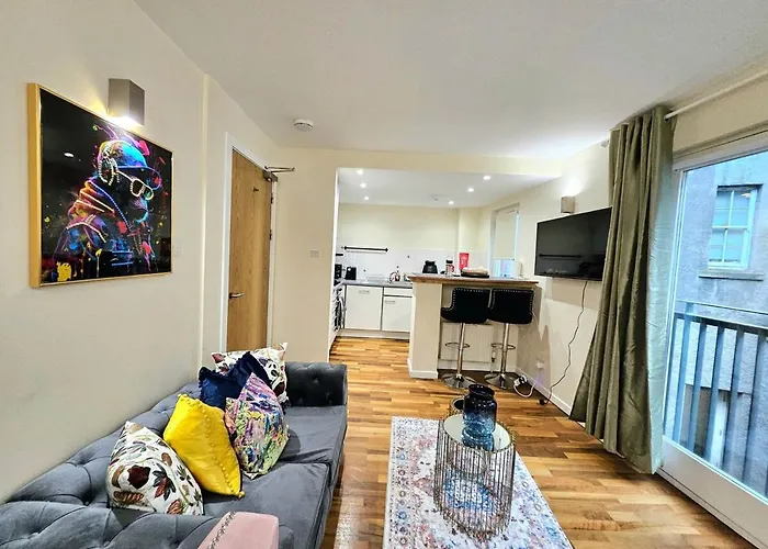 2 Bedroom, 4 Beds -grassmarket דירה