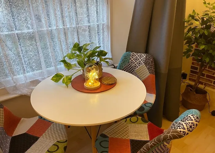 Cosy Flat In Heart Of *