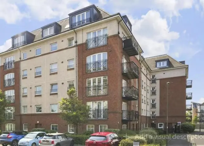 Apartment Stunning 3bed With Balcony And Free Parking Edinburgh