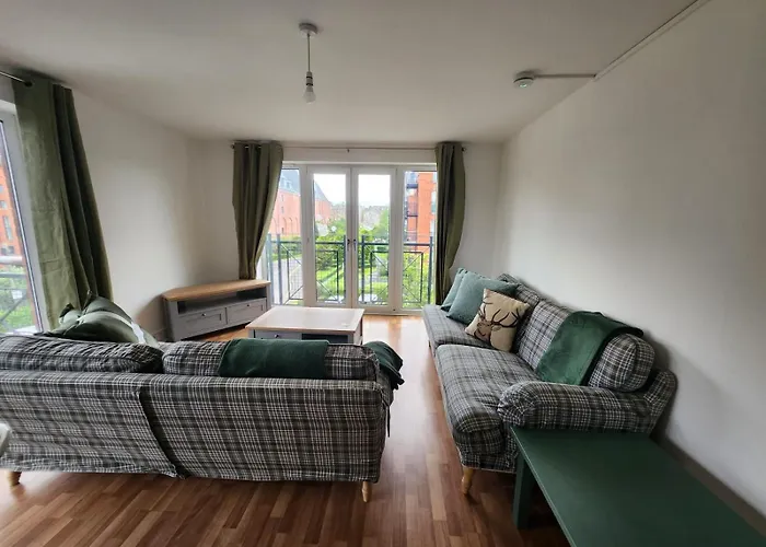 Stunning 3bed With Balcony And Free Parking Edinburgh