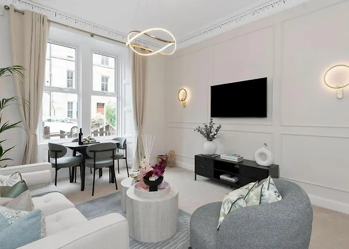 The Compact Caledonian Flat - Haymarket * Эдинбург