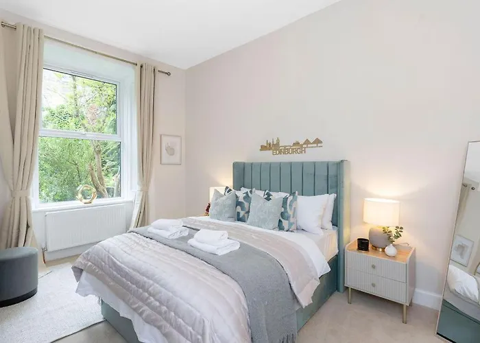 דירה The Compact Caledonian Flat - Haymarket *