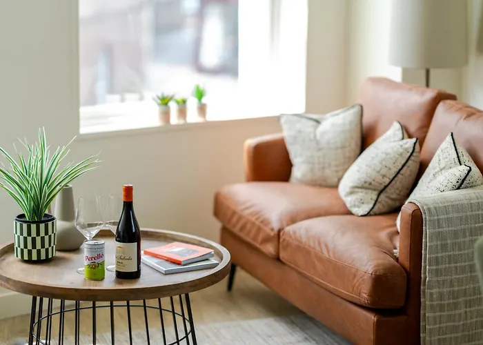 Daire Broughton Market Edinburgh