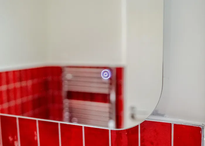 Broughton Market Daire 3*