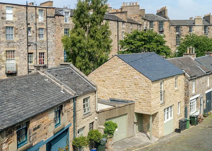 Daire Broughton Market