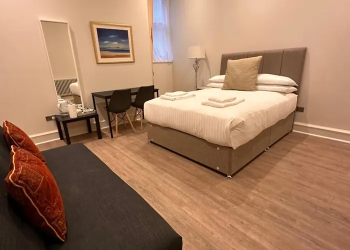 Deans 4* Edinburgh