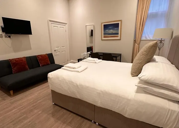 Deans Hotel