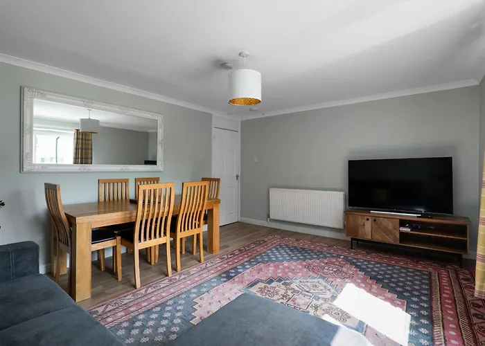 Holyrood Duplex 3-bedroom