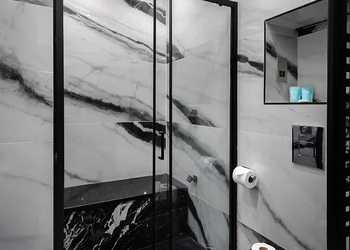 Apartment 2bedroom & Steam Room! Edinburgh