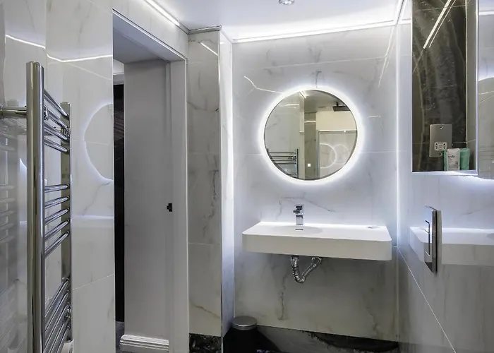 Apartment 2bedroom & Steam Room! Edinburgh