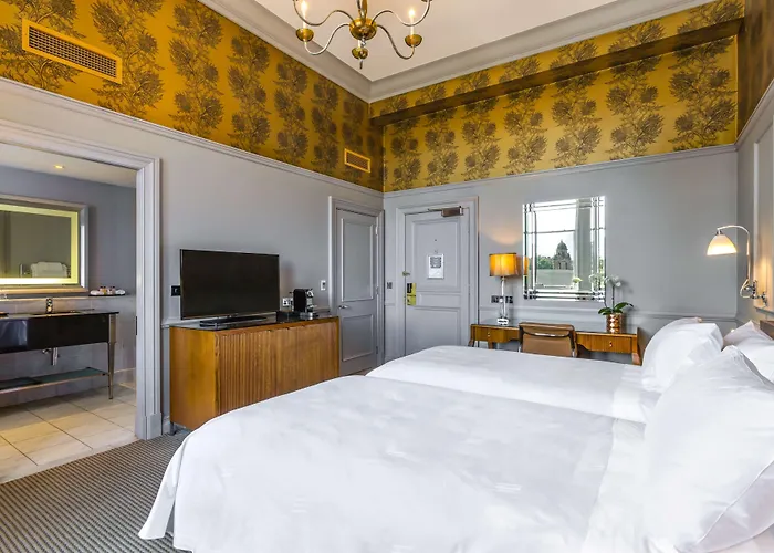 Hotel The Caledonian Edinburgh, Curio Collection By Hilton Edinburgh