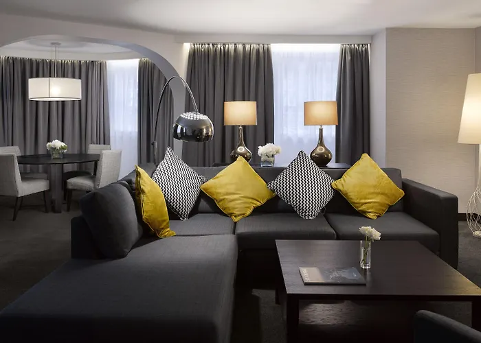 Radisson Blu Hotel, Centre ホテル 4*