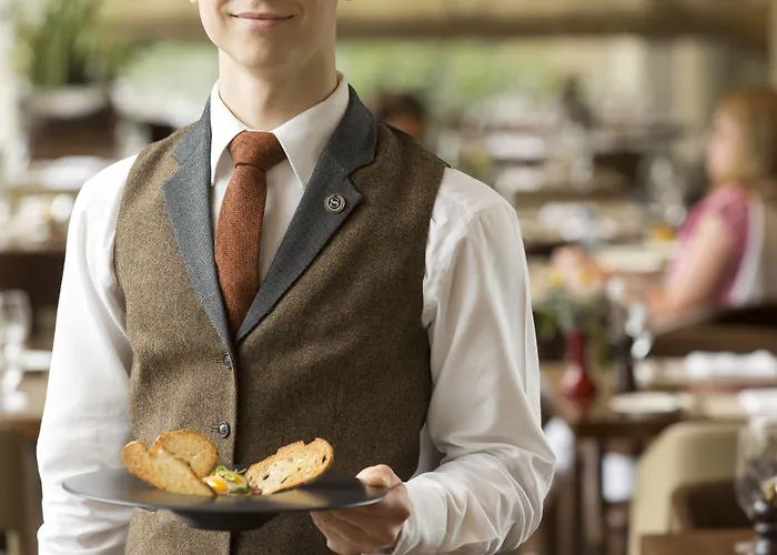 Sheraton Grand & Hotel