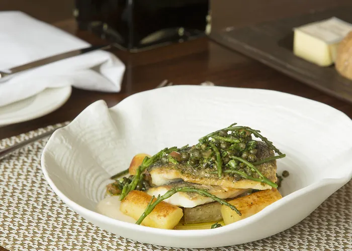 Sheraton Grand & Hotel