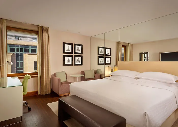 Hotel Sheraton Grand & 5*