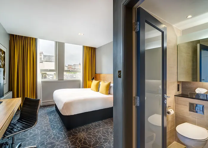 阿佩克斯跳蚤市场酒店