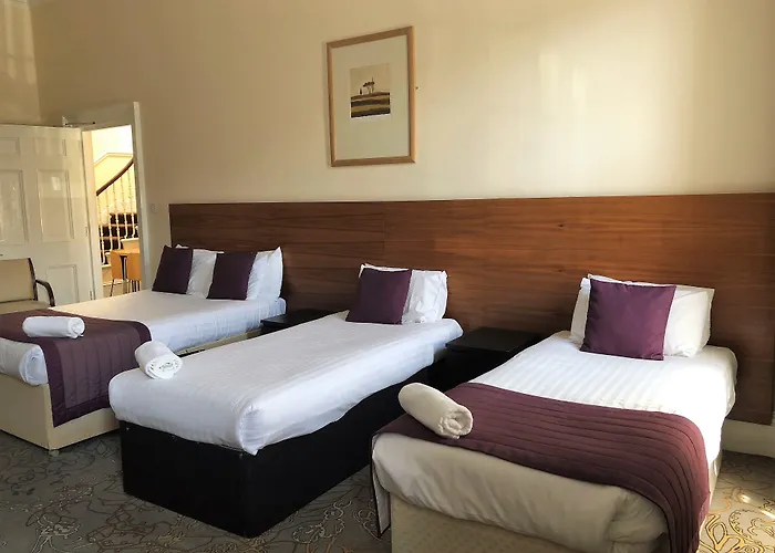 Hotel apartamentowy Cairn & Edynburg