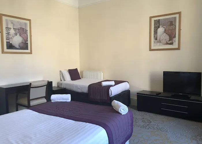 Cairn & Apartmanhotel