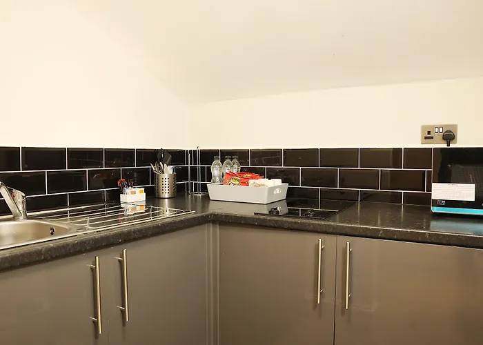 Cairn & 3* Edinburgh