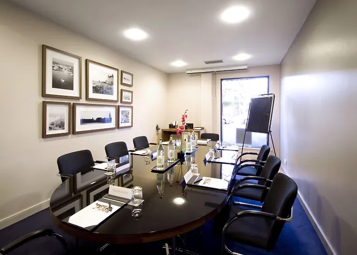 Four Points By Sheraton Hotel 4*