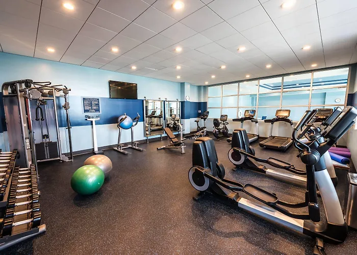 Four Points By Sheraton Hotel 4*