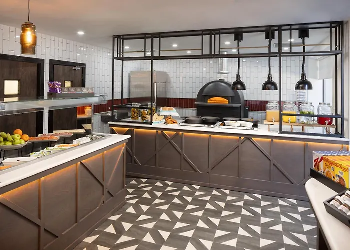 Hotel Four Points By Sheraton 4*