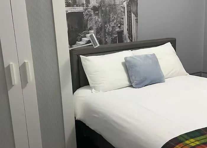 Two Bedroom Flat Close To Meadows With Free Parking By Parking Permit Lägenhet Edinburg