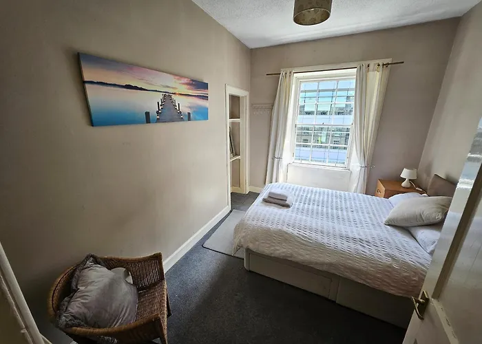 Charming 2bd Flat 10 Minutes To Castle Апартаменты