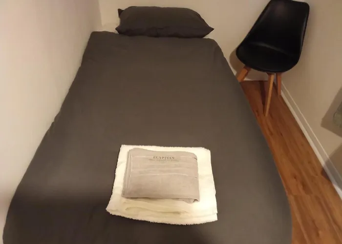 Charming Away From Home! شقة