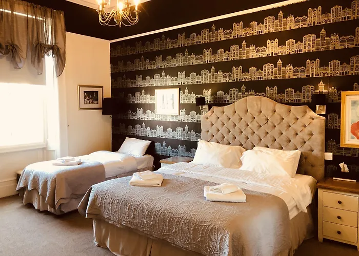Allison House 17 3* Эдинбург