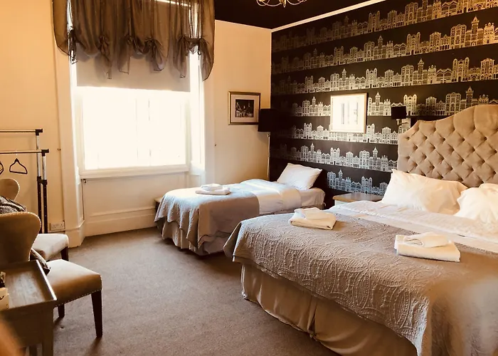 Allison House 17 Гостевой дом Эдинбург