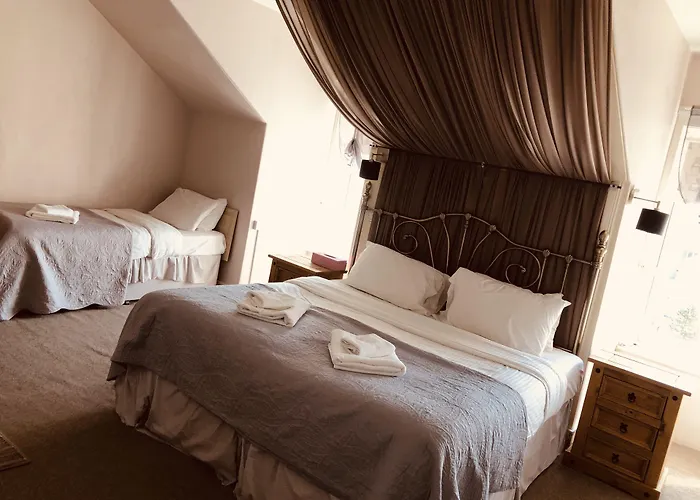 Allison House 17 Гостевой дом