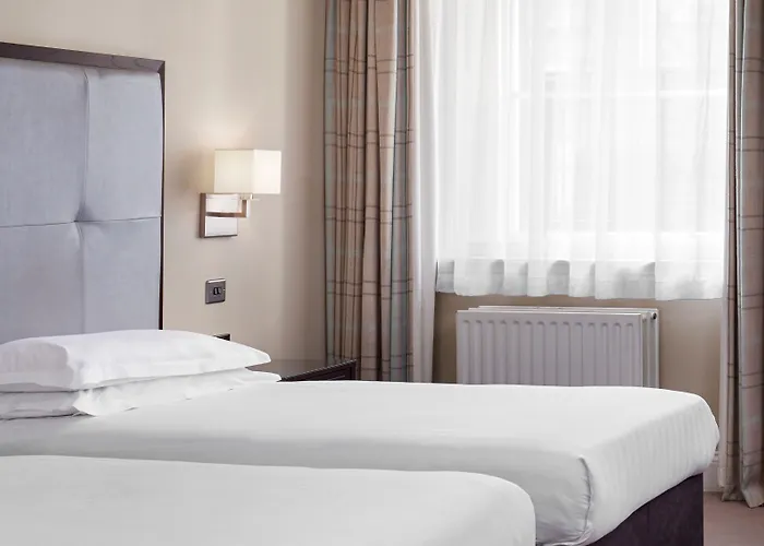 Hotel Leonardo 3*