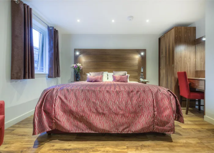 Holyrood Aparthotel Edimburgo