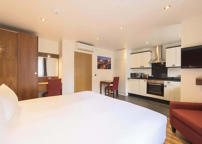 Aparthotel Holyrood