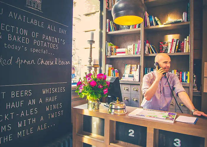 The On The Mile Hotel