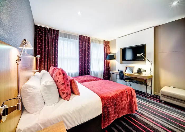 Szálloda Apex Of 4*