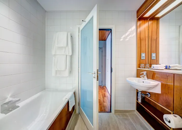 Apex Of Szálloda 4*