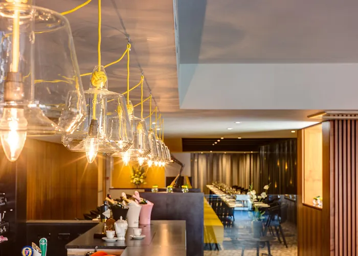 Szálloda Apex Of 4*