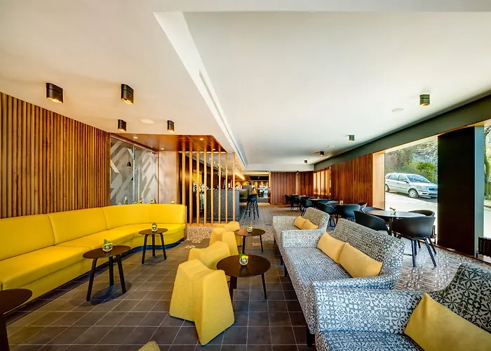 Szálloda Apex Of 4*