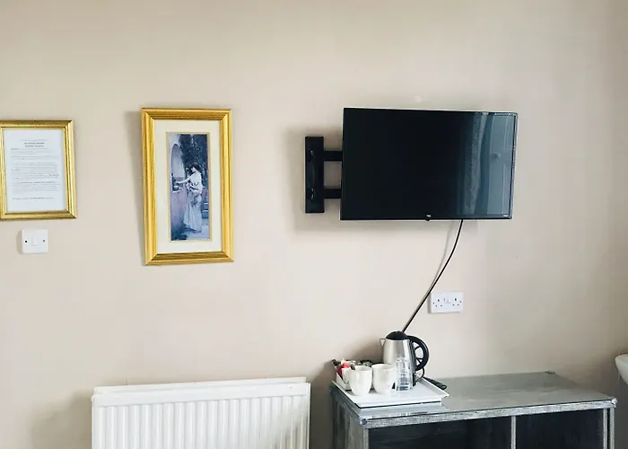 Alexander Πανσιόν 4*