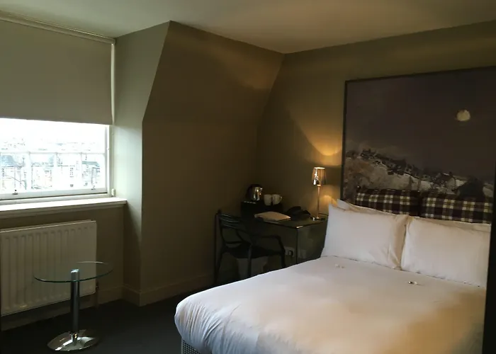 B+b爱丁堡旅馆 4*