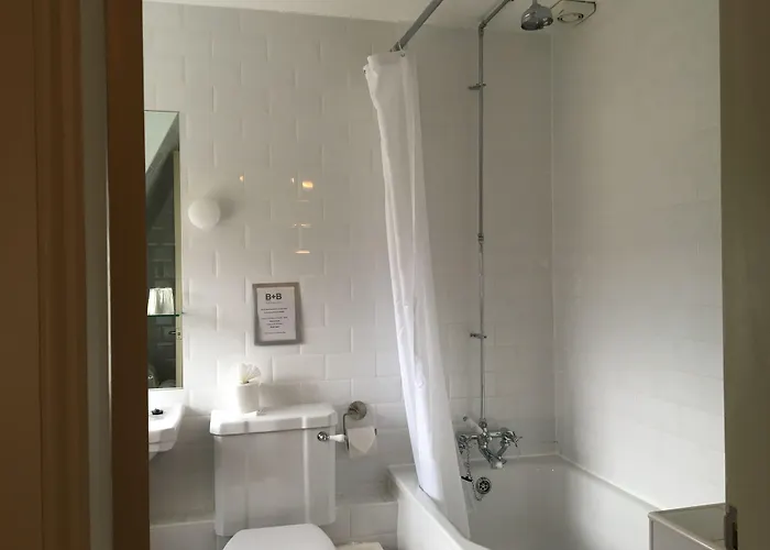 B+B Edinburgh Ξενοδοχείο 4*