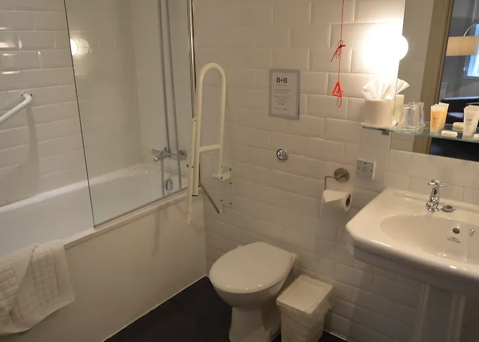 B+B Edinburgh Ξενοδοχείο 4*