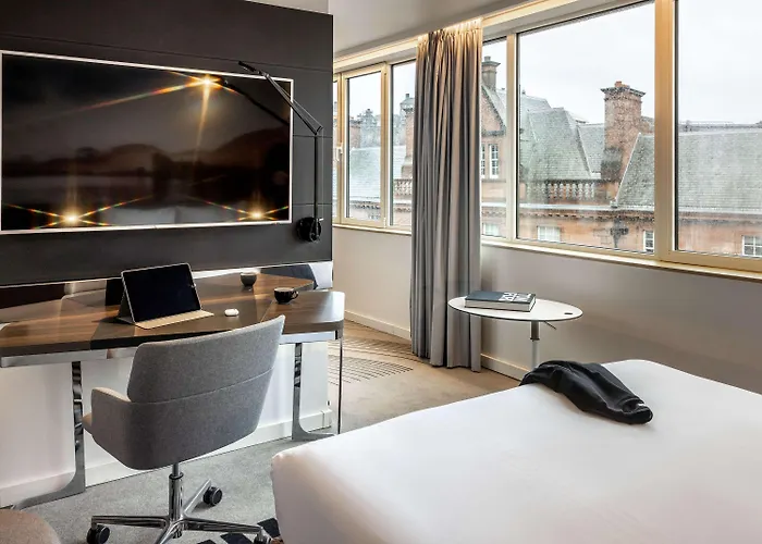 Novotel Centre Hotel 4*