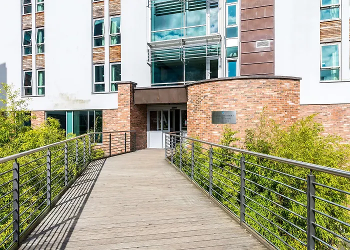 Summer At The Of Edinburg