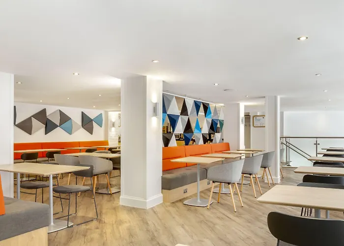 Express Centre By Ihg 3* Edinburgh